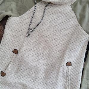 Maurice's Cozy Top Size Medium!